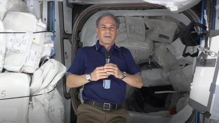 Eytan Stibbe en la Estación Espacial Internacional. 