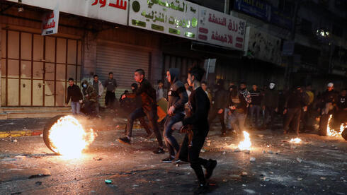 Disturbios en la ciudad cisjordana de Hebrón durante el mes sagrado del Ramadán. 