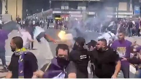 Aficionados del Hapoel Holon agredidos por manifestantes propalestinos en Bilbao. (Screengrab) Aficionados del Hapoel Holon agredidos por manifestantes propalestinos en Bilbao.