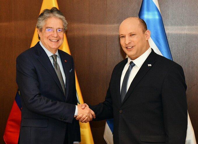 Guillermo Lasso, presidente de Ecuadro y Naftalí Bennett, primer ministro de Israel. (Twitter) Guillermo Lasso, presidente de Ecuadro y Naftalí Bennett, primer ministro de Israel.