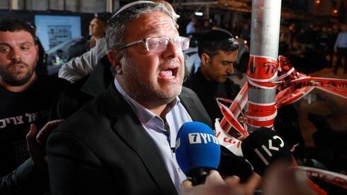 Itamar Ben Gvir, miembro de la Knesset, de ultraderecha, gana adeptos entre los jóvenes haredíes. 