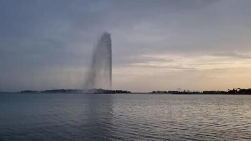 Fuente de agua del Rey Fahd en Jeddah.