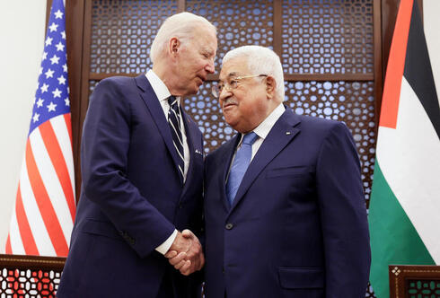 Joe Biden, presidente de EE.UU. y Mahmoud Abbas, presidente de la Autoridad Palestina. 