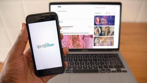 La red social puede seguirse tanto en computadoras portátiles como en celulares y tablets. (Aplicación OnlyFans, Shutterstock) La red social puede seguirse tanto en computadoras portátiles como en celulares y tablets.