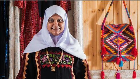 Un residente de la ciudad beduina de Rahat.