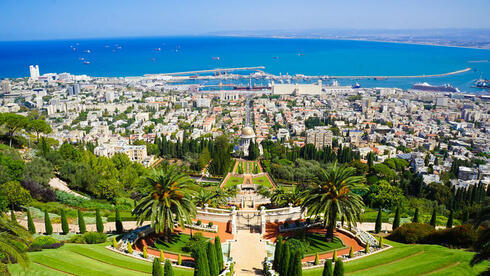 El Templo Baha'i y los jardines en Haifa.