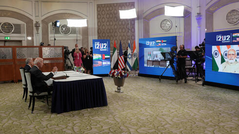 El primer ministro Yair Lapid y el presidente estadounidense Joe Biden en una reunión con el primer ministro indio Narendra Modi. 
