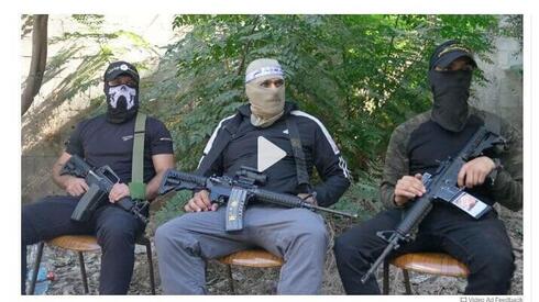 Palestinos armados en una entrevista de CNN en Jenin. 