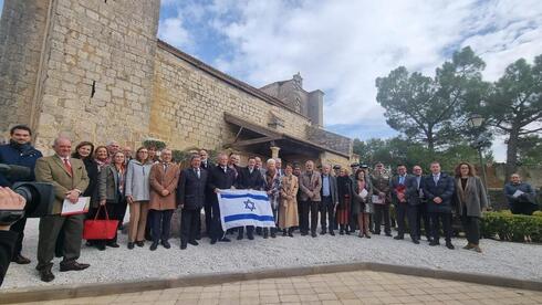 Acto de inauguración con autoridades locales, funcionarios de la comunidad judía y la embajadora de Israel en España. (Embajada de Israel en España) Castrillo Mota de Judíos