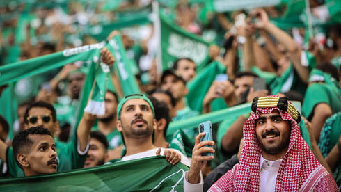 Fanáticos de Arabia Saudita en Catar. 