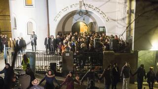 Protesta en una sinagoga judía de Noruega.