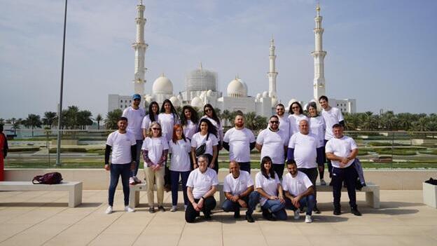 La delegación de Together Vouch for Each Other en Abu Dhabi. 