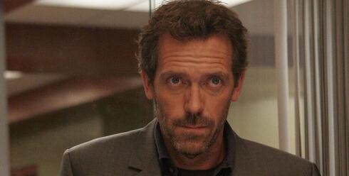 Hugh Laurie en la exitosa serie "Dr. House". 