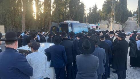 Funeral de Yaakov Yisrael Fali, de 6 años, muerto el viernes en un atentado con embestida. 