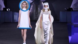 Desfile de Pierre Cardin, en 2022. 