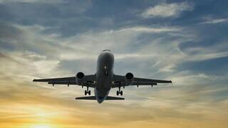 Omán abrió su espacio aéreo a vuelos comerciales. 