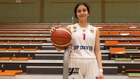 Mirna Sayeh, MVP de la liga palestina, jugará en la Premier League israelí. 