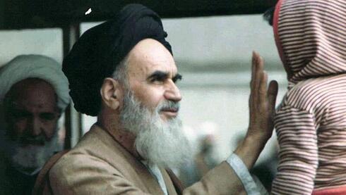 Ayatola Ruhollah Khomeini. 