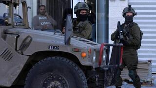 Tropas de las FDI durante una redada en Cisjordania para detener a sospechosos de terrorismo.
