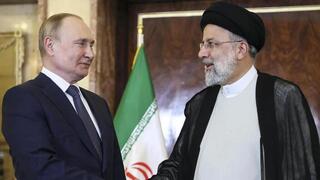 Vladimir Putin y Ebrahim Raisi.