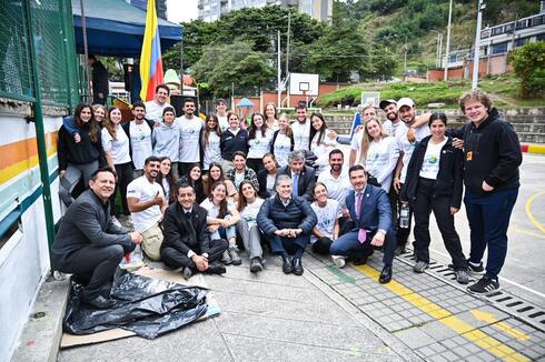 Actividad de Heroes for Life en Bogotá, Colombia. 