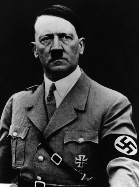 Adolf Hitler antes de que sus problemas empezaran a agravarse.