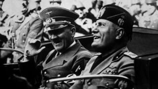 Hitler y Mussolini, fuertes aliados.