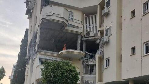 El edificio alcanzado por un cohete en Rehovot. 