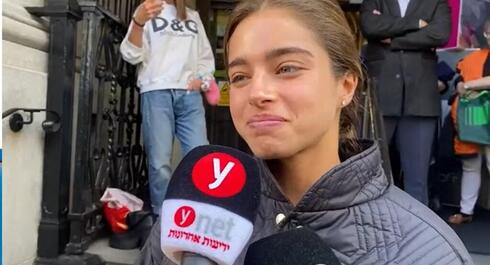 Noa Kirel hablando con Ynet. 