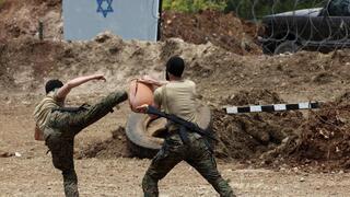 Ejercicio militar especial de Hezbollah justo en la frontera norte de Israel.