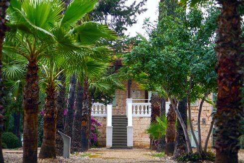 Entrada a la Casa Herzl. 