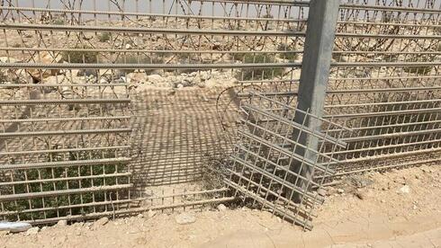 Abertura utilizada por los terroristas para entrar en territorio israelí. 
