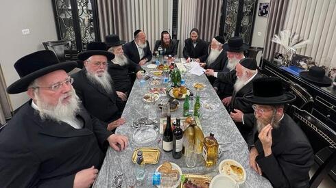 Miembros del Partido del Judaísmo Unido de la Torá.
