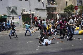Un momento de los enfrentamientos en Tel Aviv. 