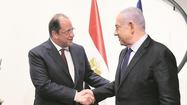 Netanyahu y Abbas Kamal, hace dos años. 