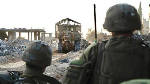 Fuerzas de las FDI durante operaciones terrestres en la Franja de Gaza. (Portavoz de las FDI) Fuerzas de las FDI durante operaciones terrestres en la Franja de Gaza.