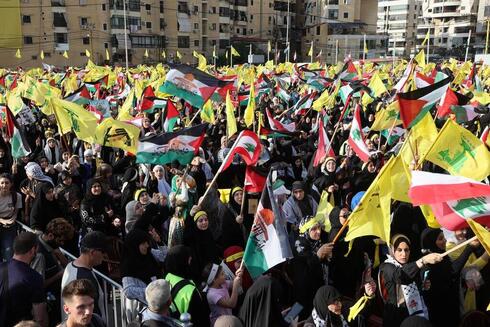 Activistas de Hezbolá durante el último discurso de Hassan Nasrallah. 