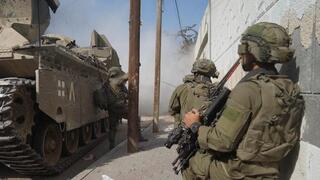 Las fuerzas de la 162.ª División operan en el campo de refugiados de Shati en Gaza