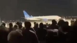 En Daguestán, una turba islámica rabiosa irrumpió en el aeropuerto, buscando matar judíos e israelíes.