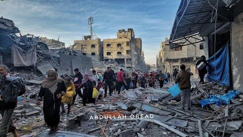 Las primeras fotos de los palestinos al norte de Gaza muestran una masiva destrucción.