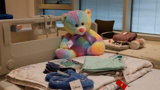 Camas preparadas para cautivos israelíes en el Centro Médico Infantil Schneider