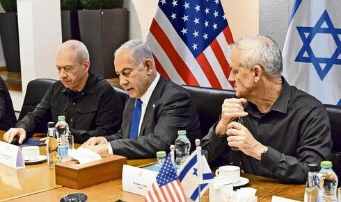Tríada del gabinete de guerra: Gallant, Netanyahu y Gantz. 