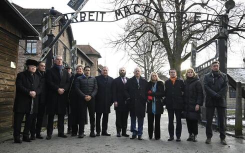 Participantes en la conferencia en Auschwitz. "El 7 de octubre es un punto de inflexión para la civilización occidental", remarcaron. 