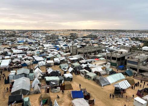 Campamento de desplazados palestinos en Rafah. 