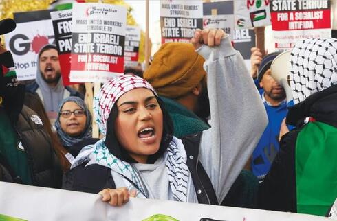 Una manifestación pro palestina. El antisemitismo puede disuadir de pensar en irse del país.