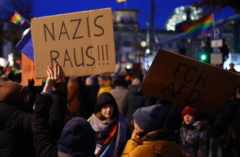 "Fuerza nazis". Manifestación contra la ultraderecha en Alemania. 