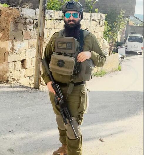 "La gente está entusiasmada de ver a un ultraortodoxo en el ejército", asegura Hanoch Younik. 