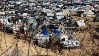 Los desplazados palestinos residen en tiendas de campaña en Rafah. 