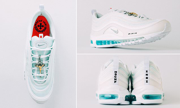 Jesus Shoes: los nuevos Nikes de 3 mil dólares rellenos con agua bendita